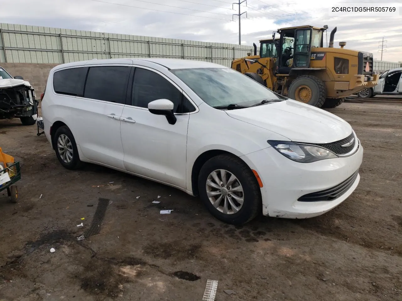 2017 Chrysler Pacifica Touring VIN: 2C4RC1DG5HR505769 Lot: 78052494