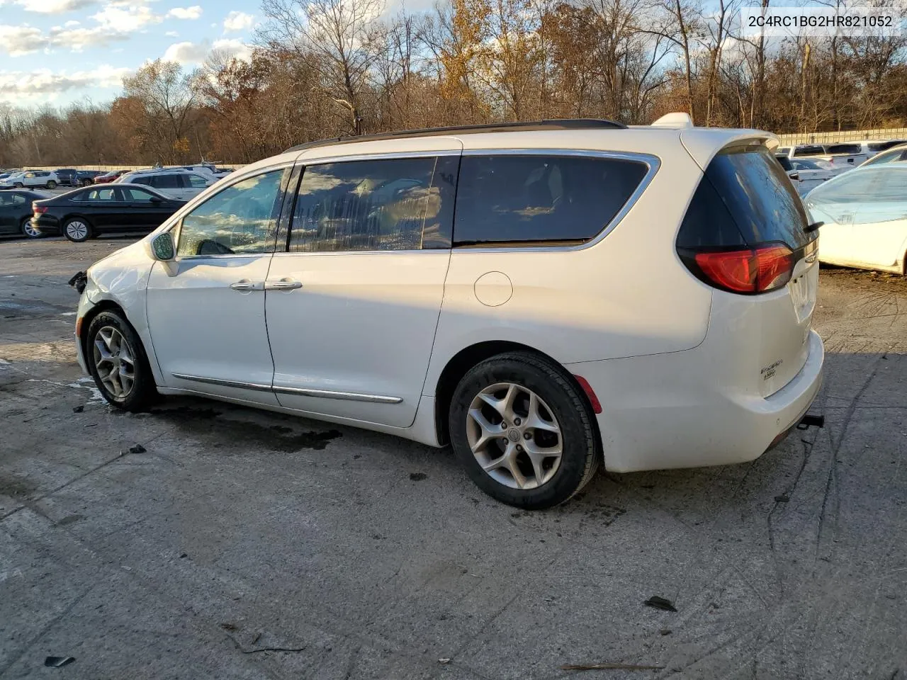 2017 Chrysler Pacifica Touring L VIN: 2C4RC1BG2HR821052 Lot: 79105164