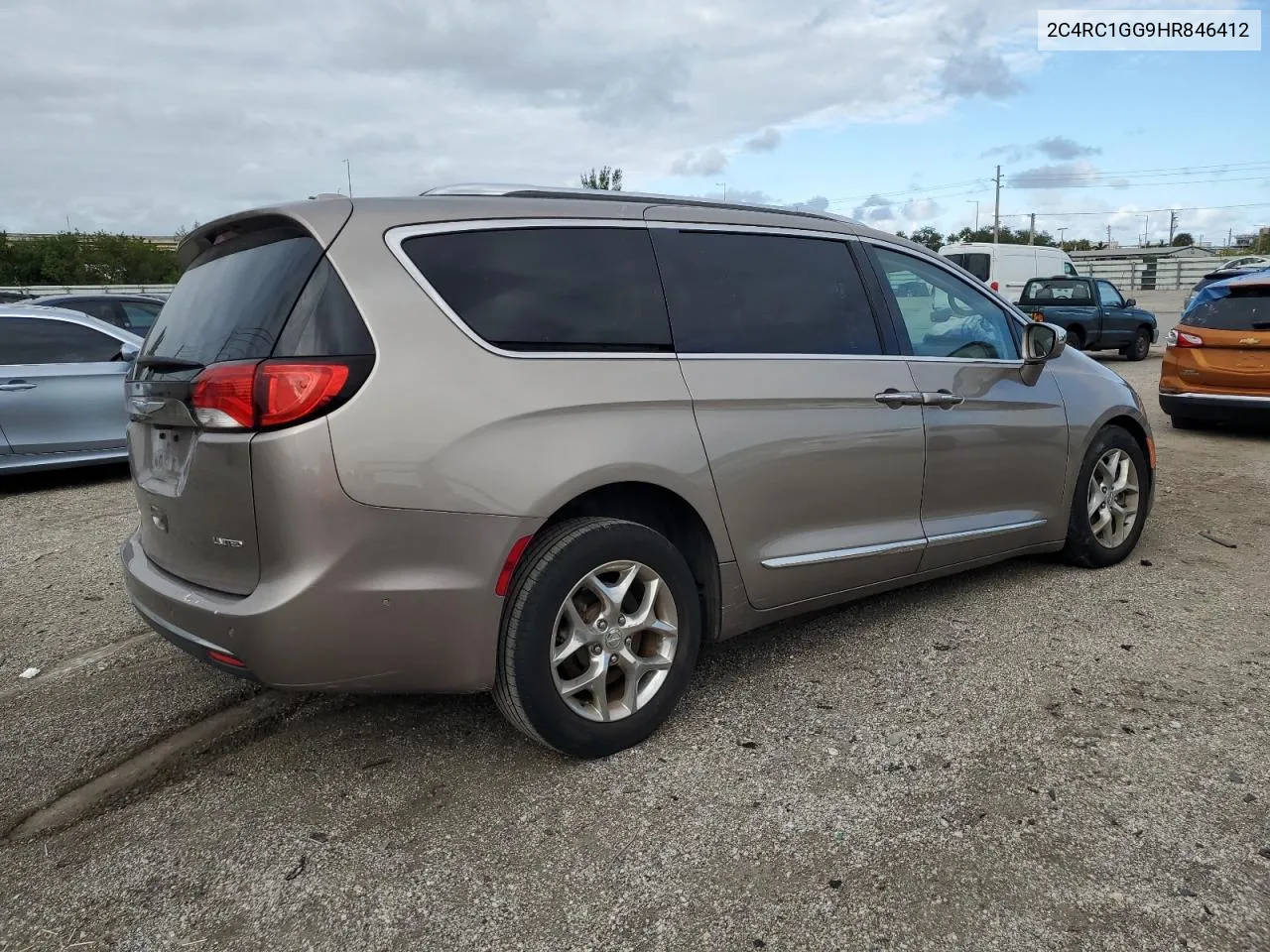 2017 Chrysler Pacifica Limited VIN: 2C4RC1GG9HR846412 Lot: 80126114