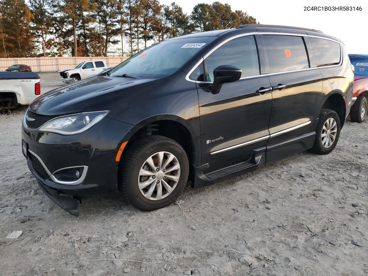 2017 Chrysler Pacifica Touring L VIN: 2C4RC1BG3HR583146 Lot: 80304554