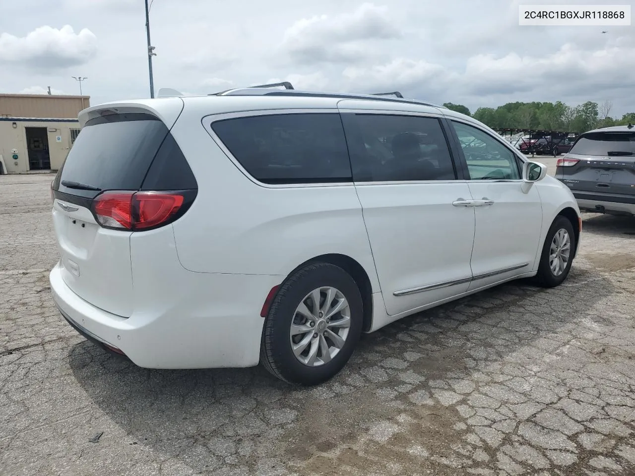 2018 Chrysler Pacifica Touring L VIN: 2C4RC1BGXJR118868 Lot: 53131774