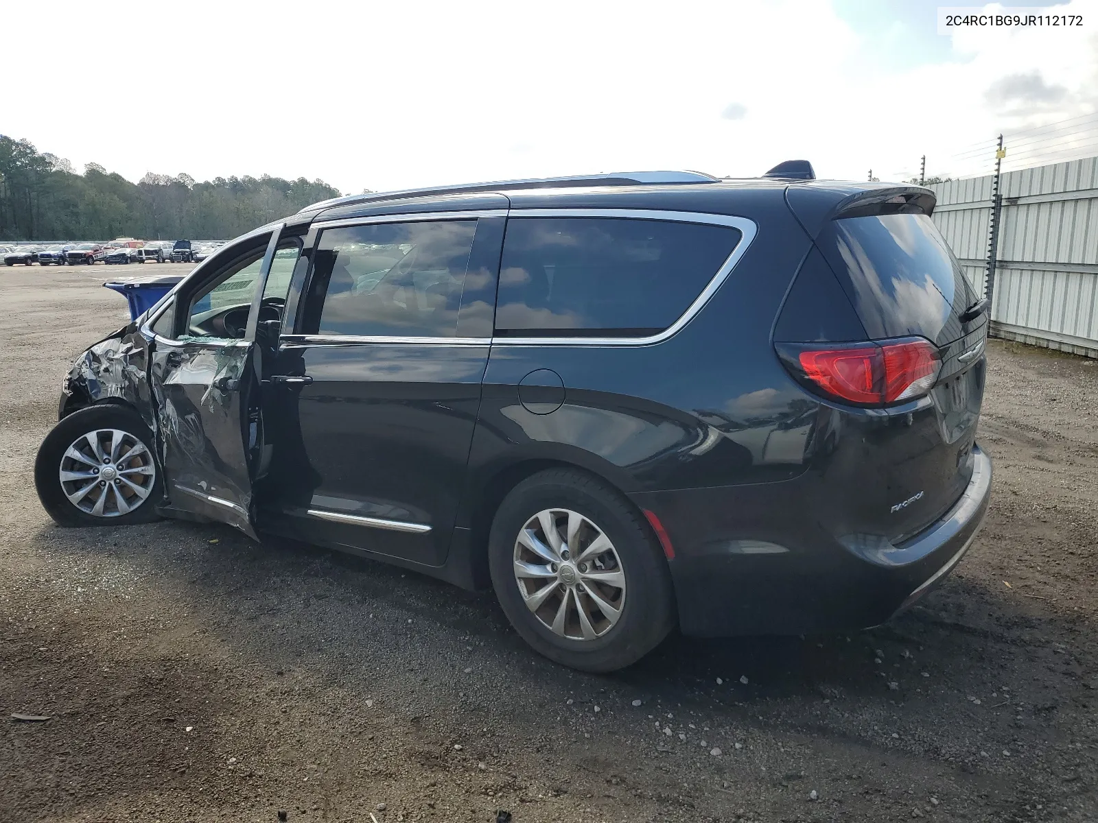 2C4RC1BG9JR112172 2018 Chrysler Pacifica Touring L