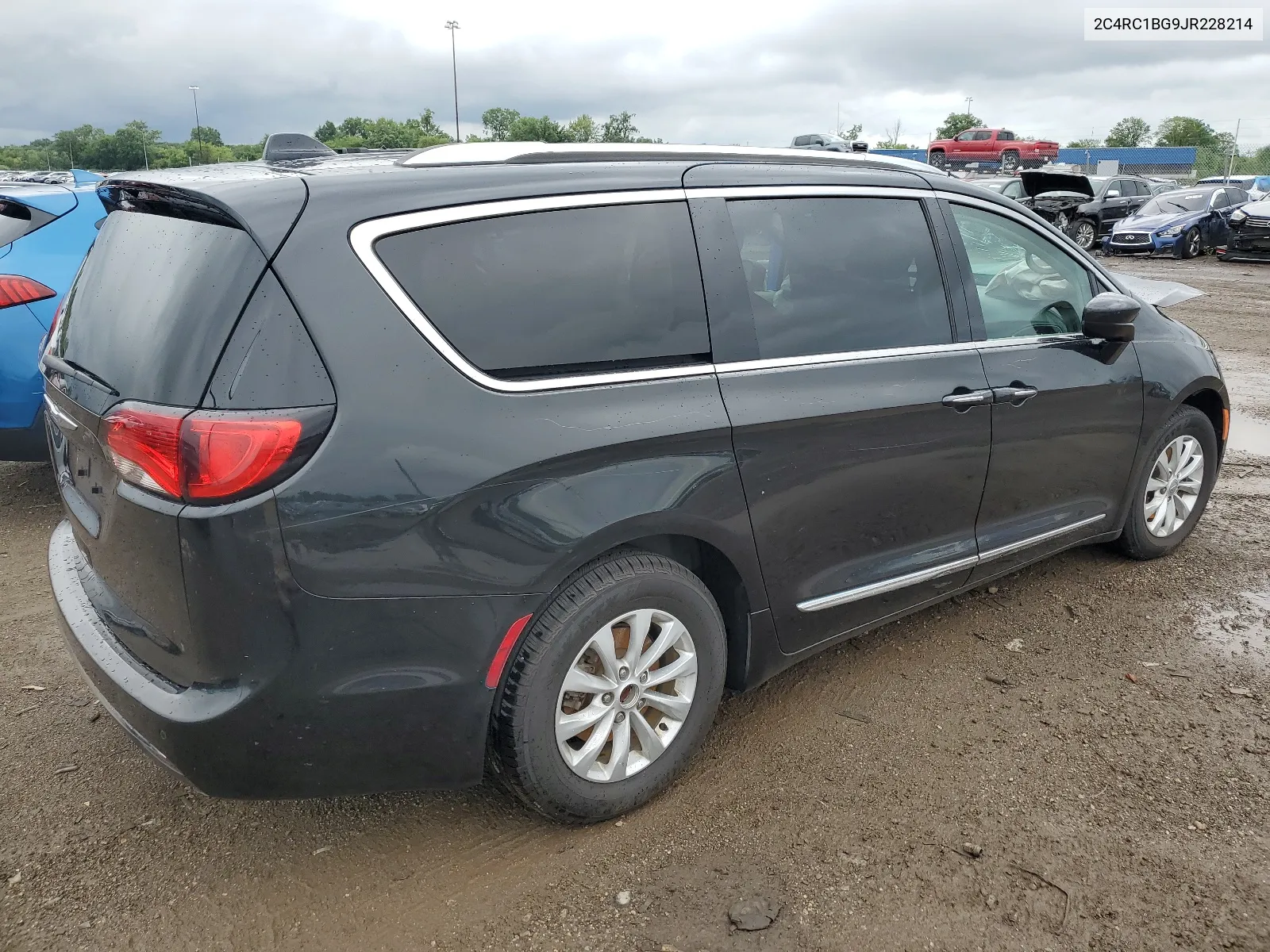 2C4RC1BG9JR228214 2018 Chrysler Pacifica Touring L