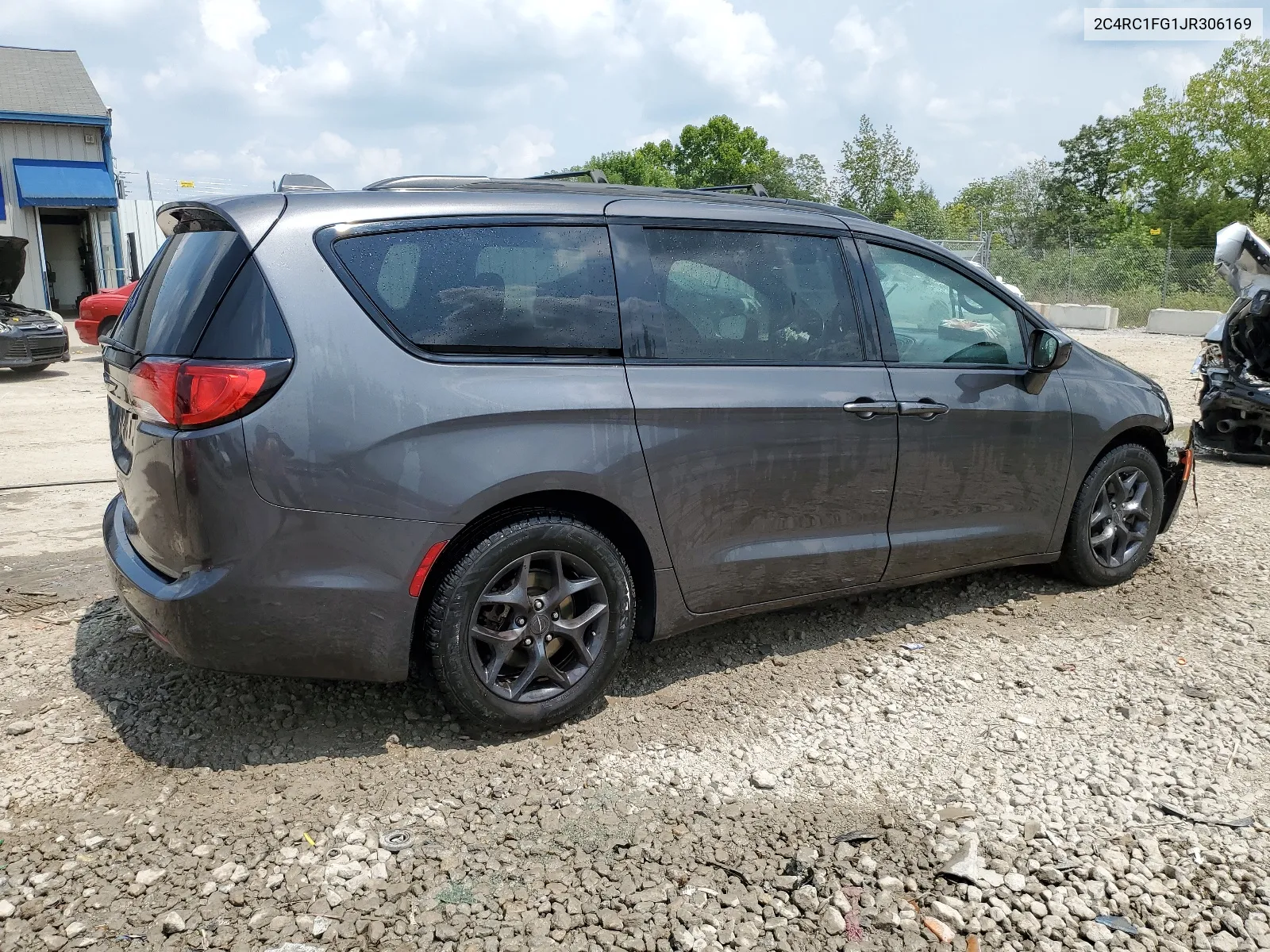 2018 Chrysler Pacifica Touring Plus VIN: 2C4RC1FG1JR306169 Lot: 64122754