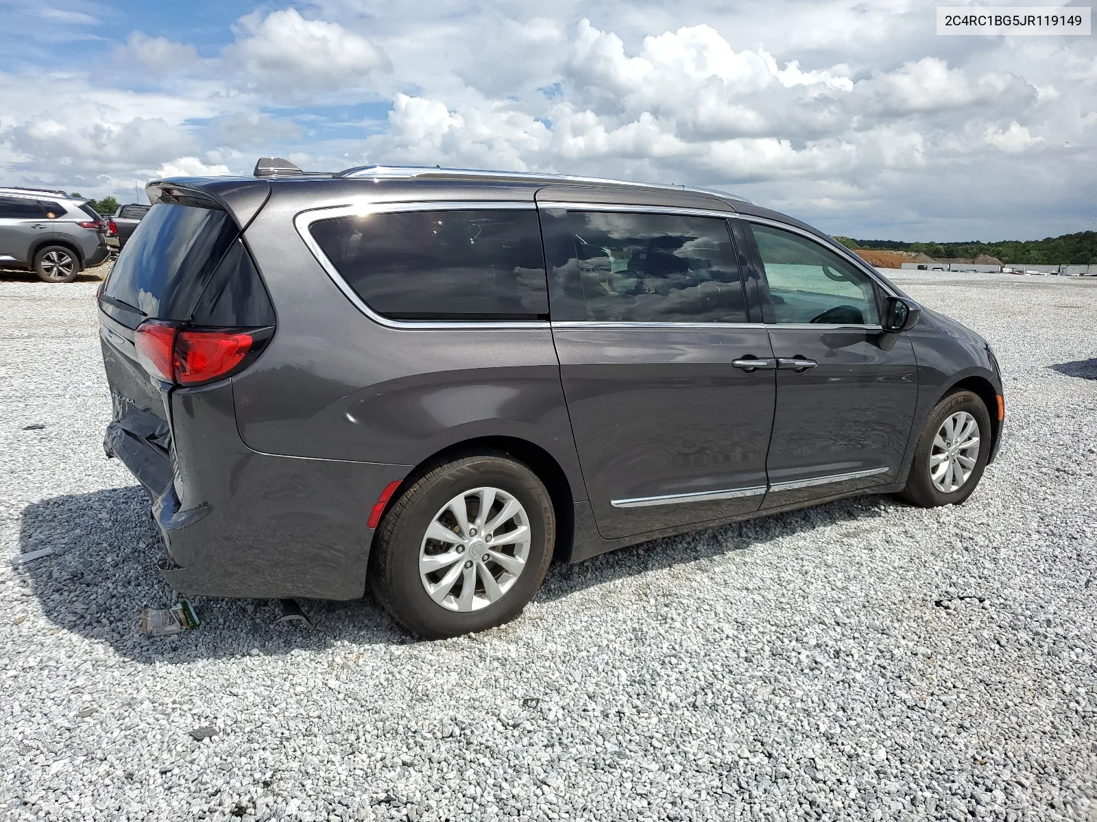 2018 Chrysler Pacifica Touring L VIN: 2C4RC1BG5JR119149 Lot: 64680744