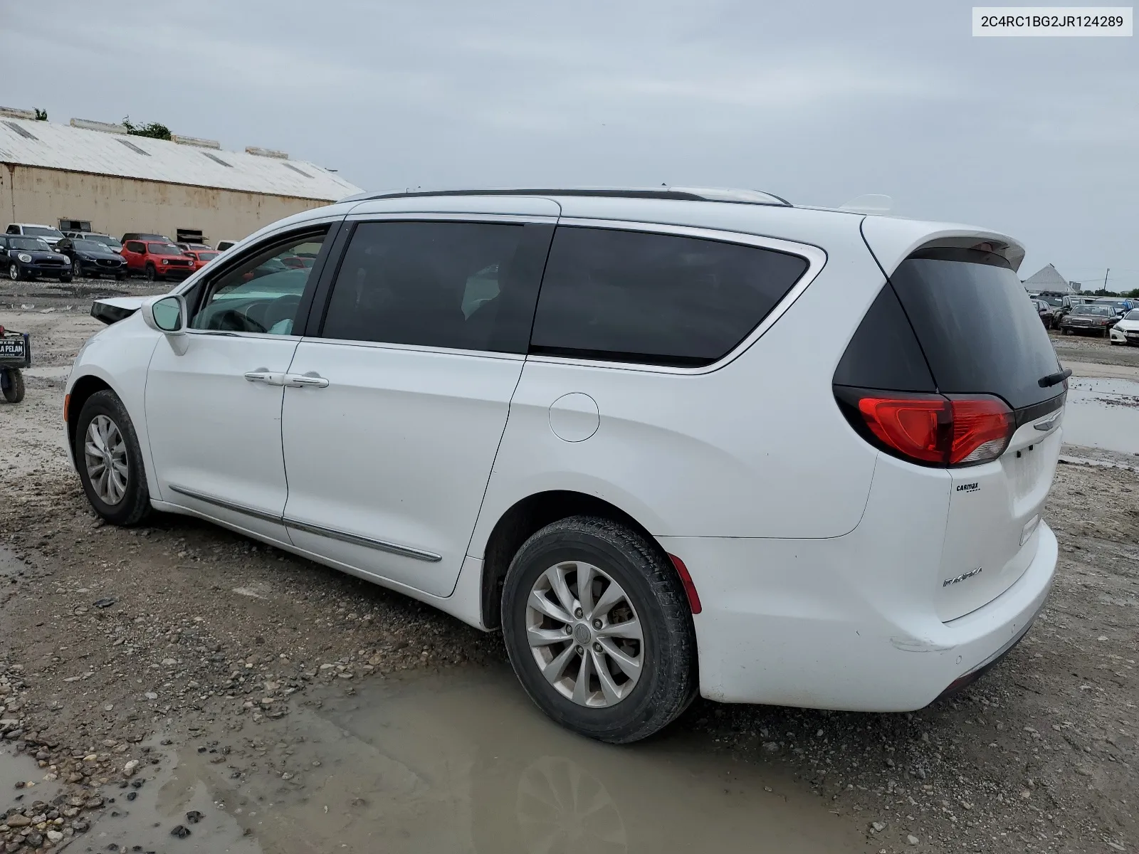 2018 Chrysler Pacifica Touring L VIN: 2C4RC1BG2JR124289 Lot: 65032424