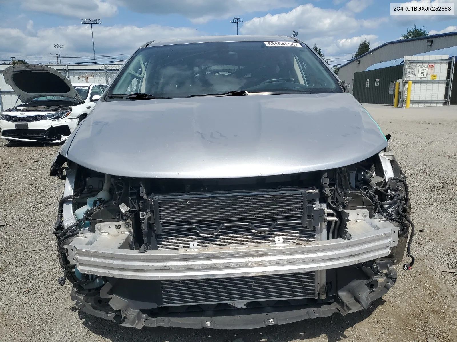 2C4RC1BGXJR252683 2018 Chrysler Pacifica Touring L