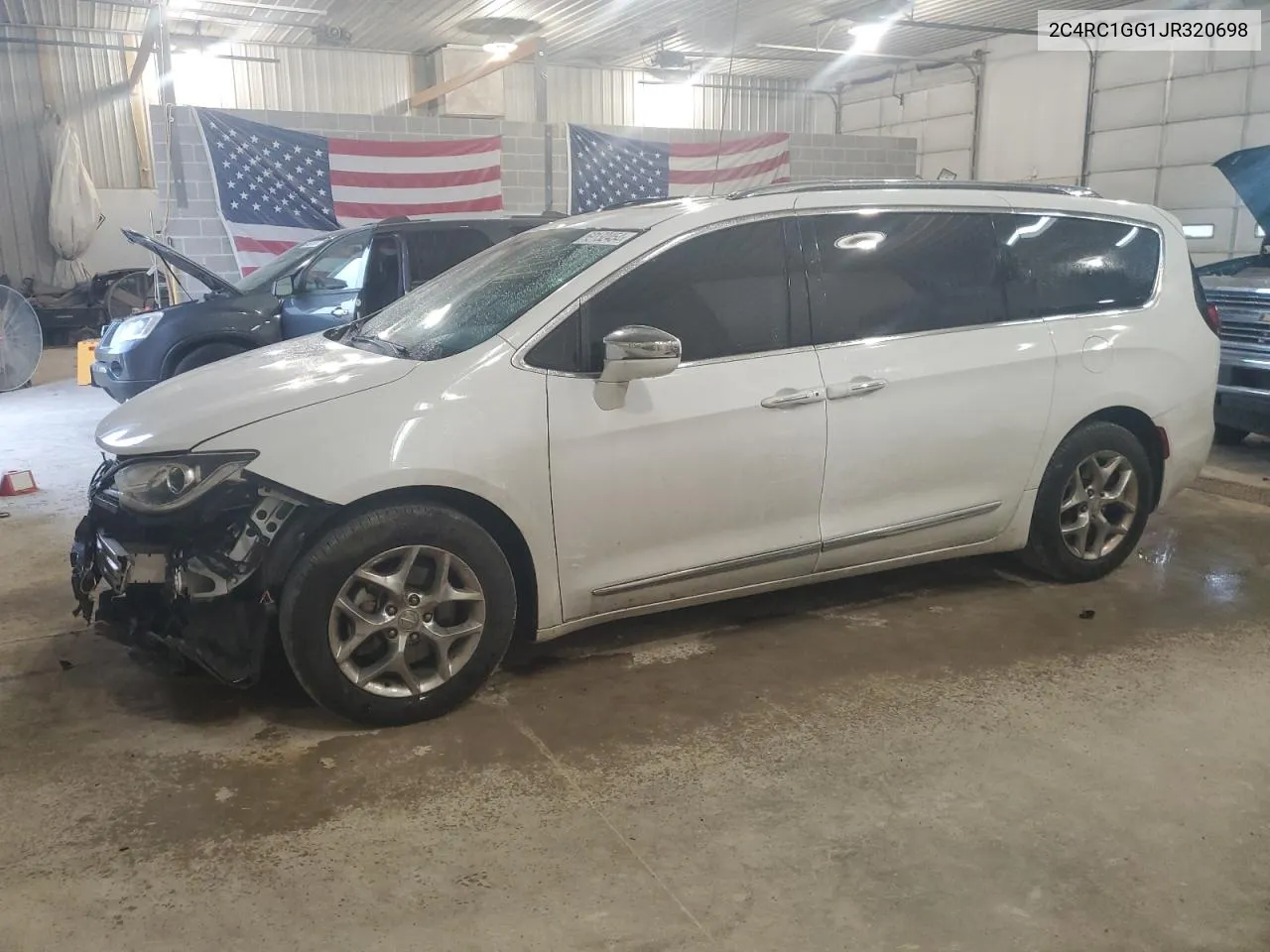 2C4RC1GG1JR320698 2018 Chrysler Pacifica Limited