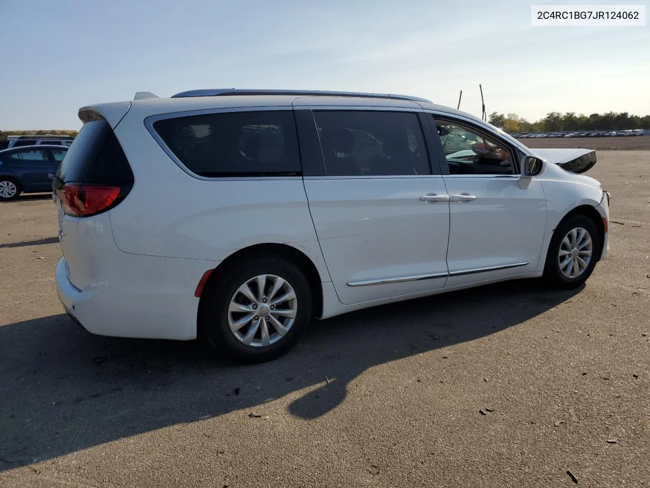 2C4RC1BG7JR124062 2018 Chrysler Pacifica Touring L