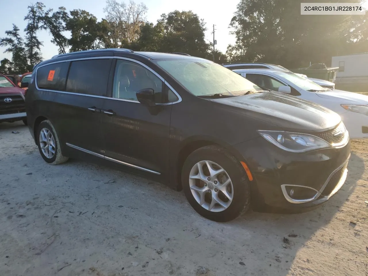 2018 Chrysler Pacifica Touring L VIN: 2C4RC1BG1JR228174 Lot: 71481014