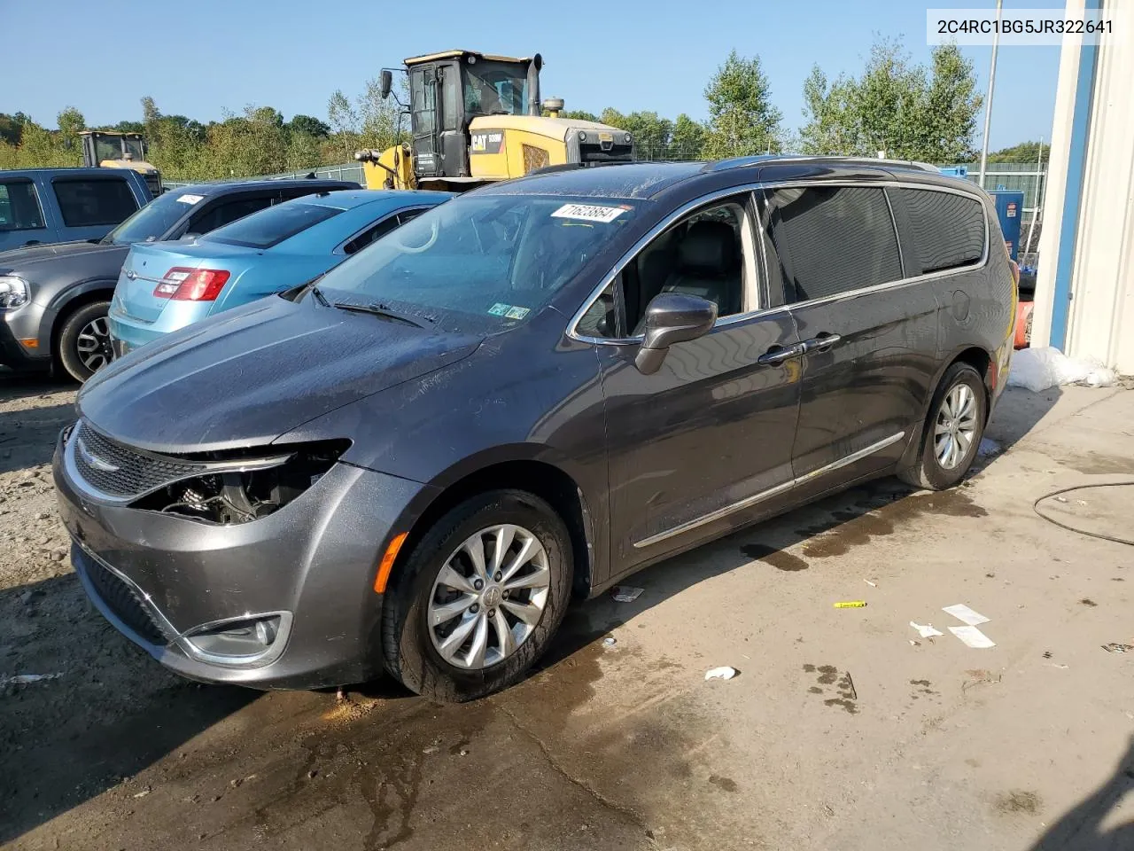 2018 Chrysler Pacifica Touring L VIN: 2C4RC1BG5JR322641 Lot: 71623864