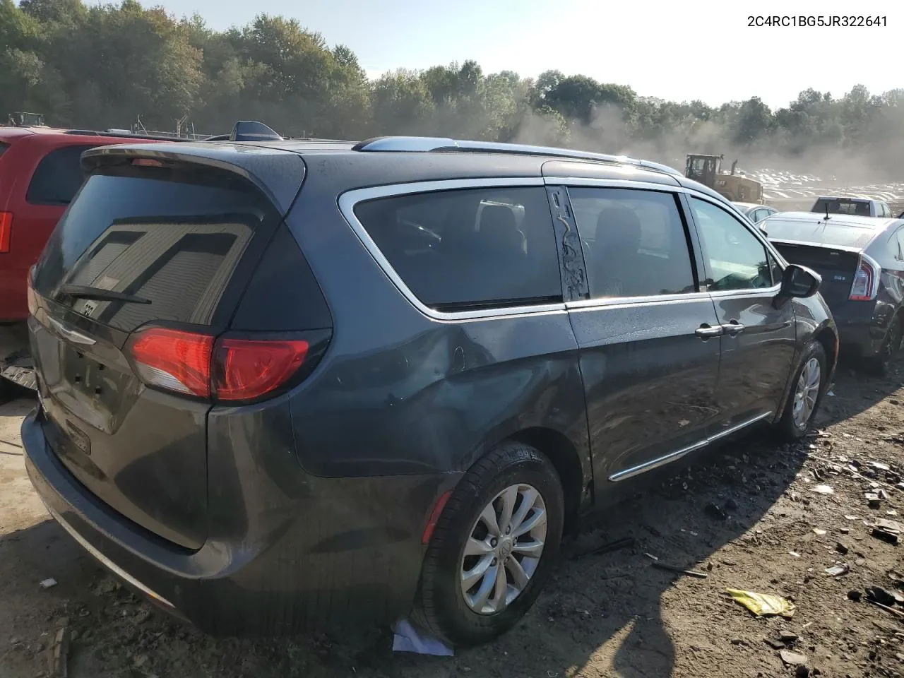 2018 Chrysler Pacifica Touring L VIN: 2C4RC1BG5JR322641 Lot: 71623864