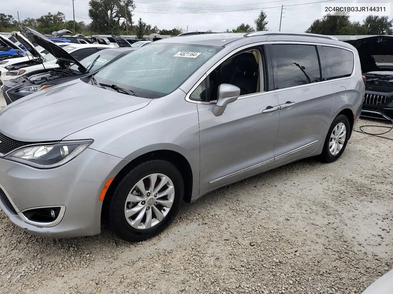 2018 Chrysler Pacifica Touring L VIN: 2C4RC1BG3JR144311 Lot: 74821164