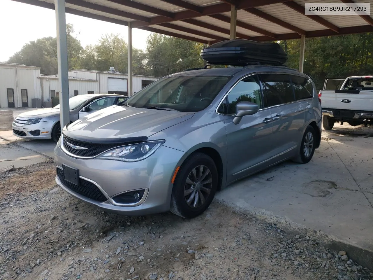 2018 Chrysler Pacifica Touring L VIN: 2C4RC1BG9JR217293 Lot: 76173034