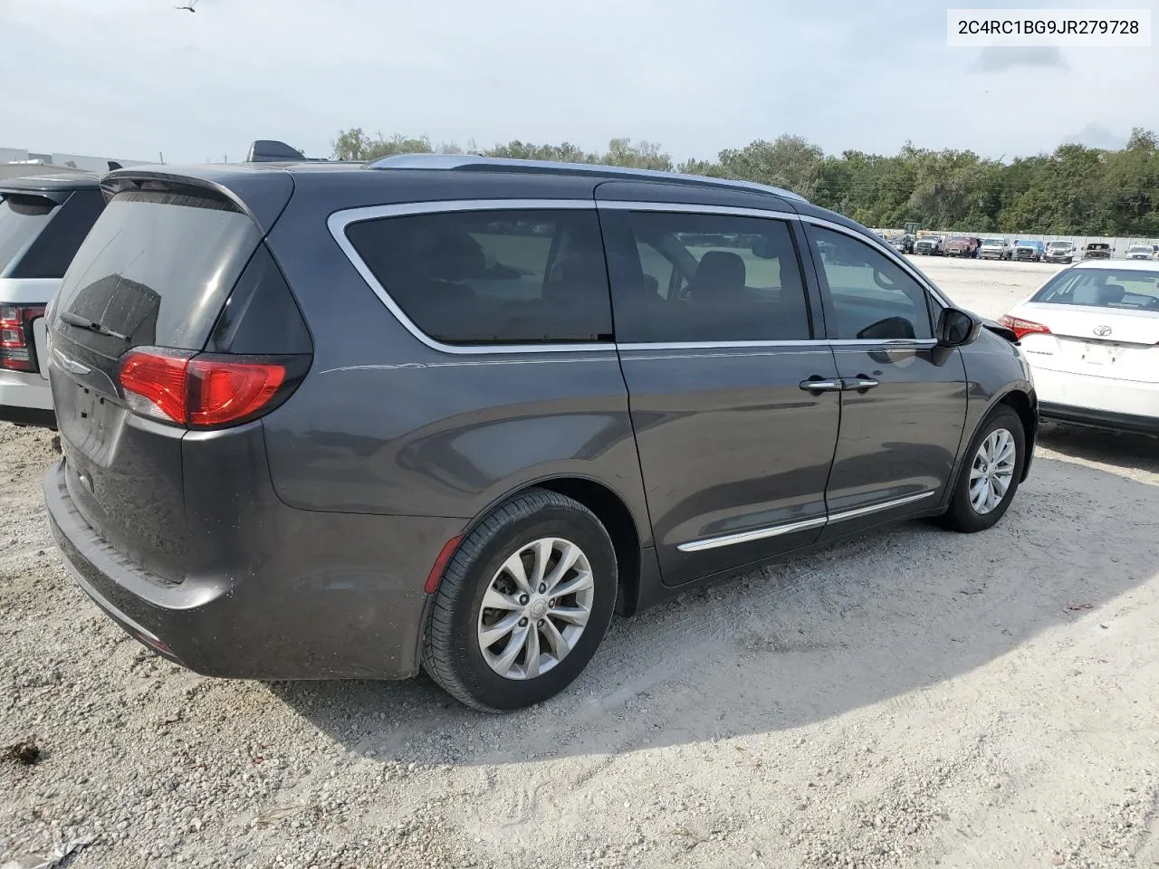 2018 Chrysler Pacifica Touring L VIN: 2C4RC1BG9JR279728 Lot: 76899484