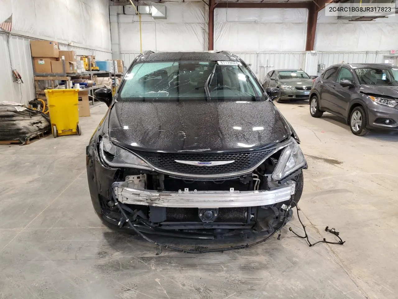 2018 Chrysler Pacifica Touring L VIN: 2C4RC1BG8JR317823 Lot: 81178024