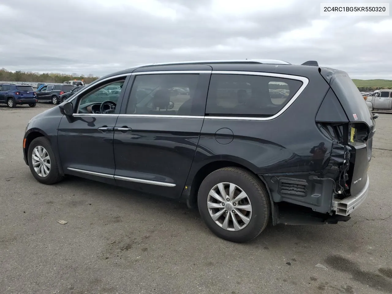 2C4RC1BG5KR550320 2019 Chrysler Pacifica Touring L