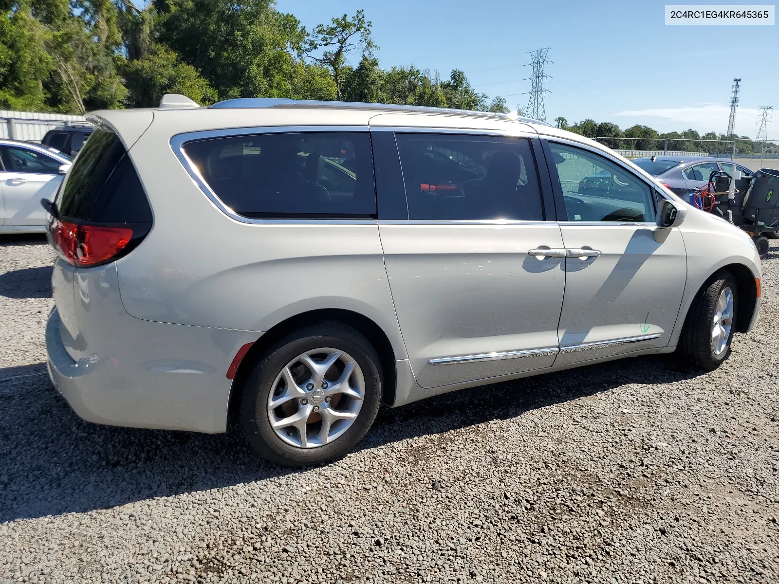 2019 Chrysler Pacifica Touring L Plus VIN: 2C4RC1EG4KR645365 Lot: 62831784