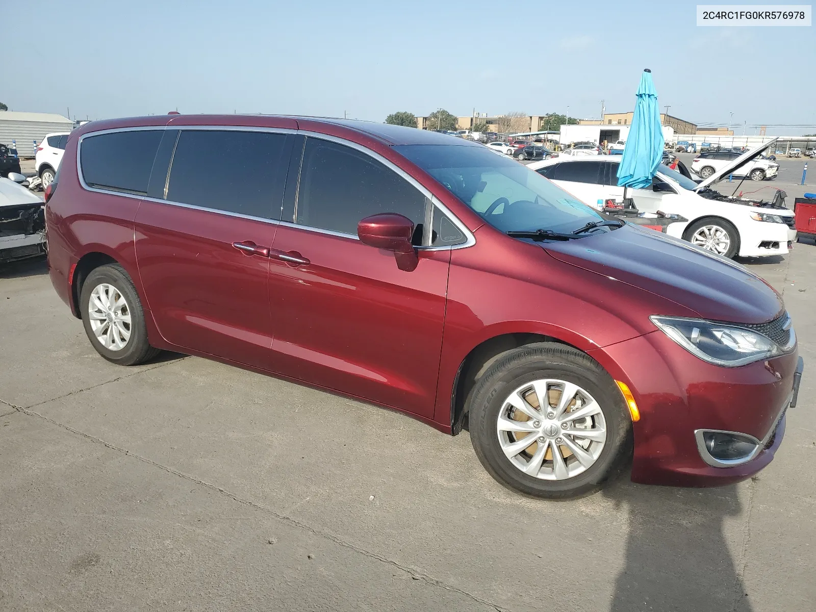 2019 Chrysler Pacifica Touring Plus VIN: 2C4RC1FG0KR576978 Lot: 65382864