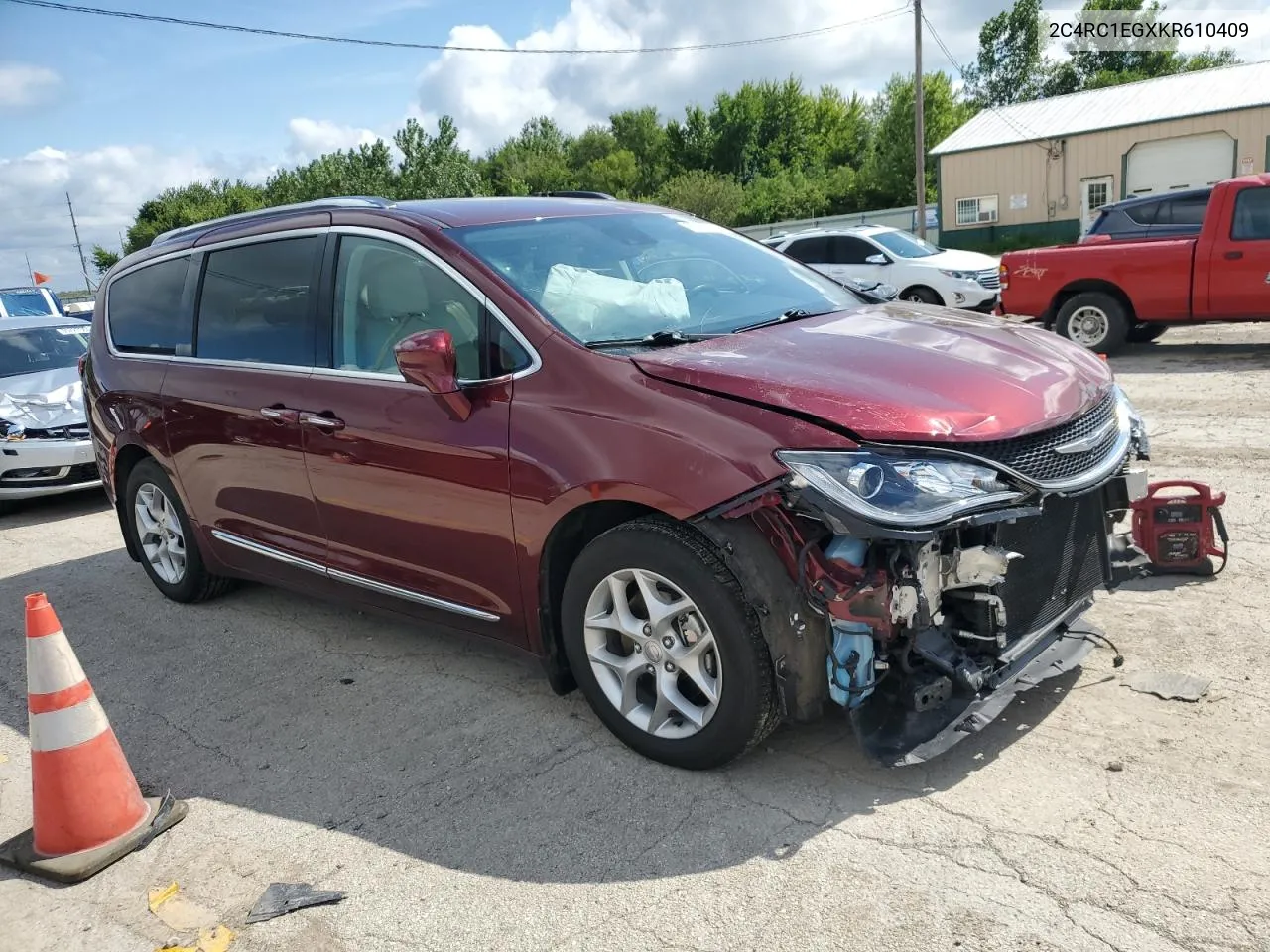 2019 Chrysler Pacifica Touring L Plus VIN: 2C4RC1EGXKR610409 Lot: 65788014