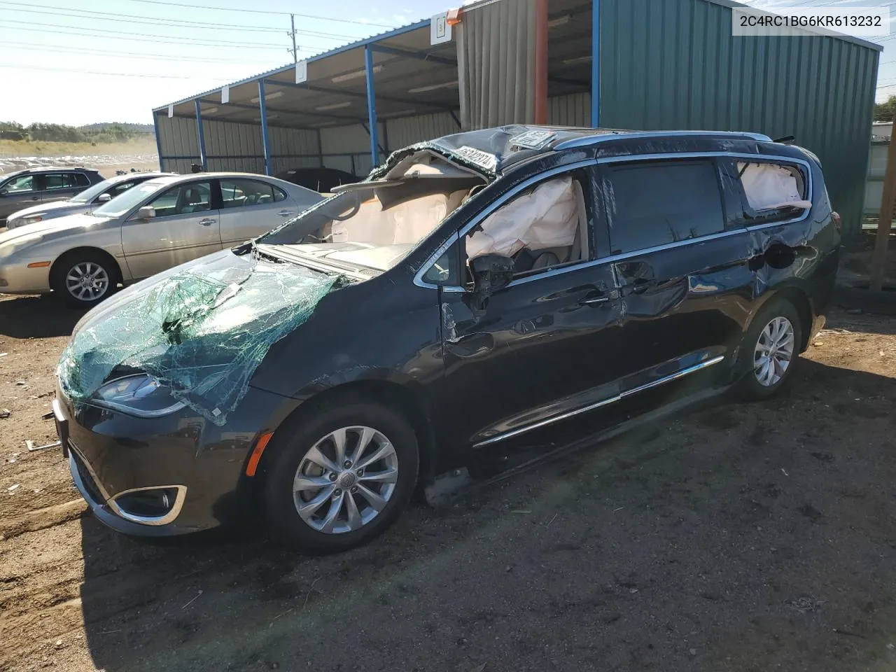 2019 Chrysler Pacifica Touring L VIN: 2C4RC1BG6KR613232 Lot: 66342374