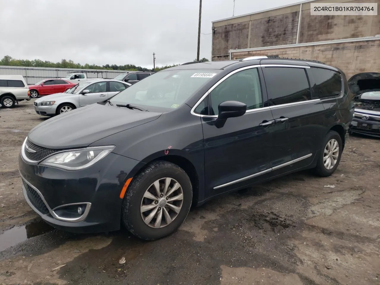 2019 Chrysler Pacifica Touring L VIN: 2C4RC1BG1KR704764 Lot: 69195694