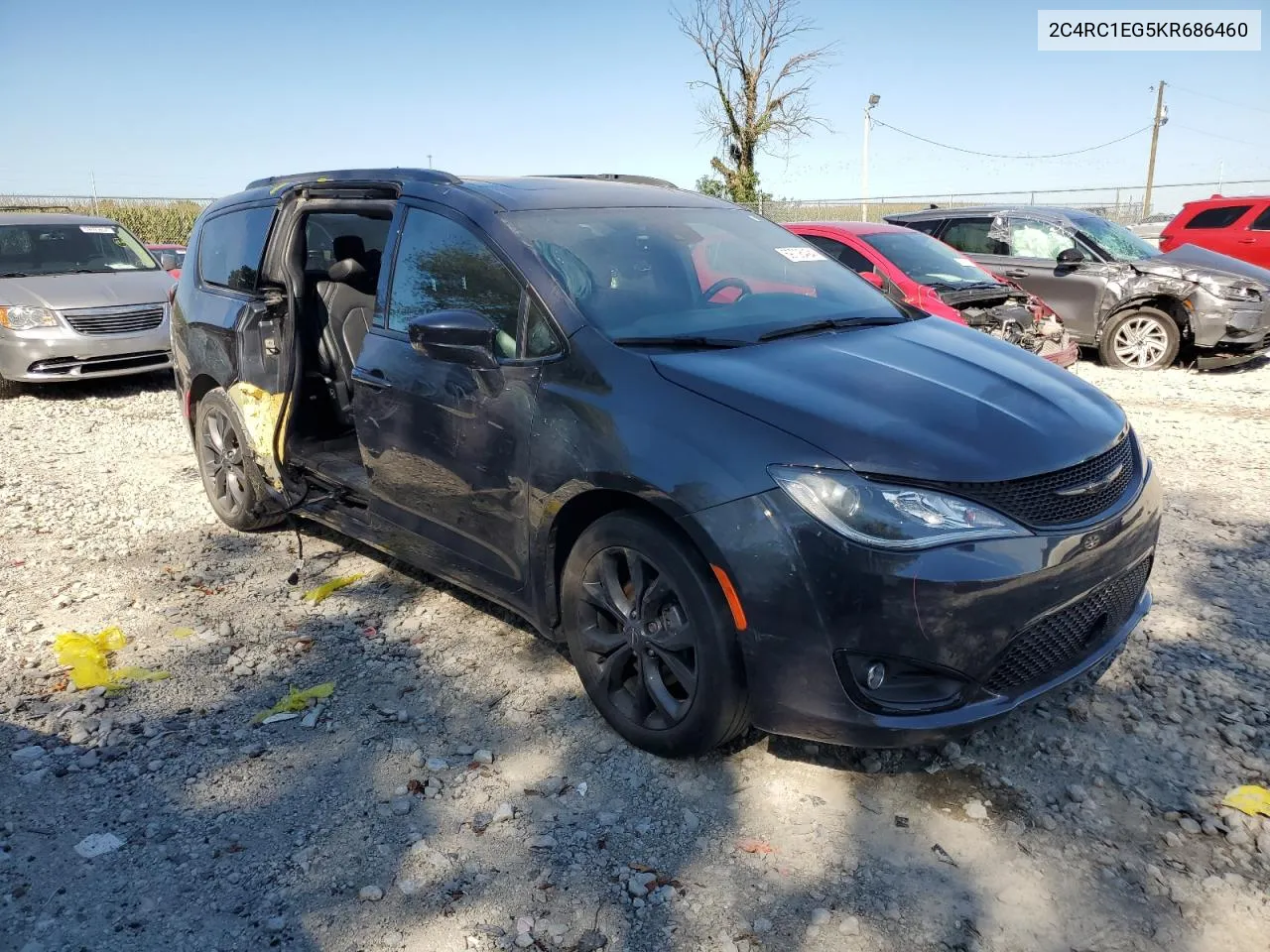 2019 Chrysler Pacifica Touring L Plus VIN: 2C4RC1EG5KR686460 Lot: 69706494