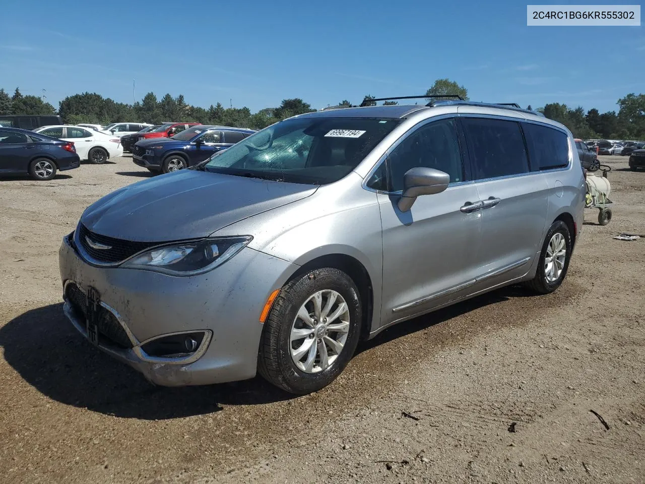 2019 Chrysler Pacifica Touring L VIN: 2C4RC1BG6KR555302 Lot: 69967194