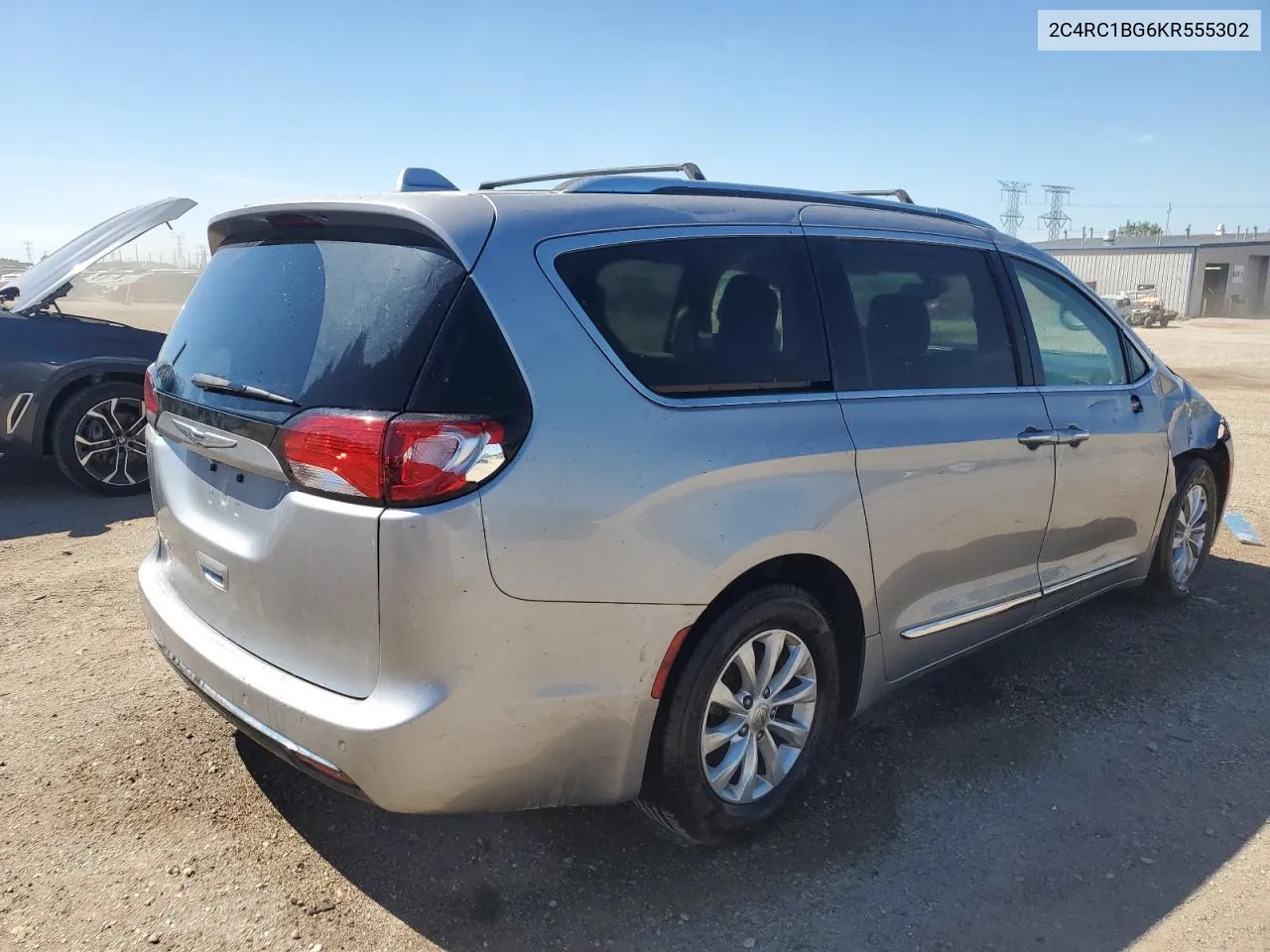 2019 Chrysler Pacifica Touring L VIN: 2C4RC1BG6KR555302 Lot: 69967194