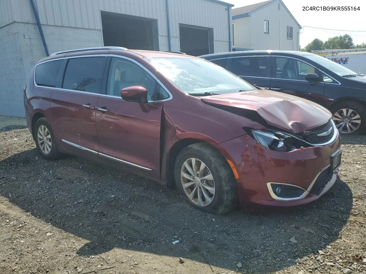 2C4RC1BG9KR555164 2019 Chrysler Pacifica Touring L