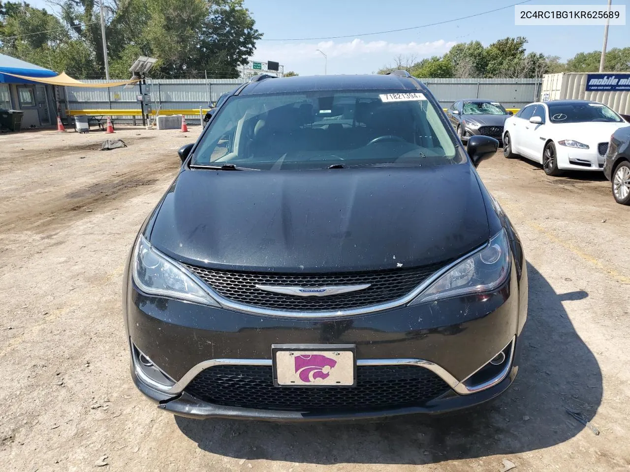 2019 Chrysler Pacifica Touring L VIN: 2C4RC1BG1KR625689 Lot: 71821394