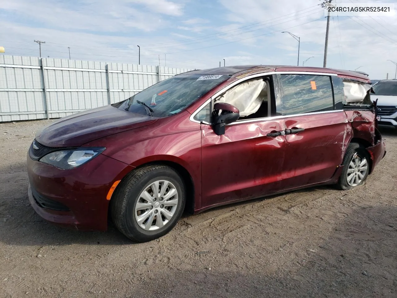 2C4RC1AG5KR525421 2019 Chrysler Pacifica L