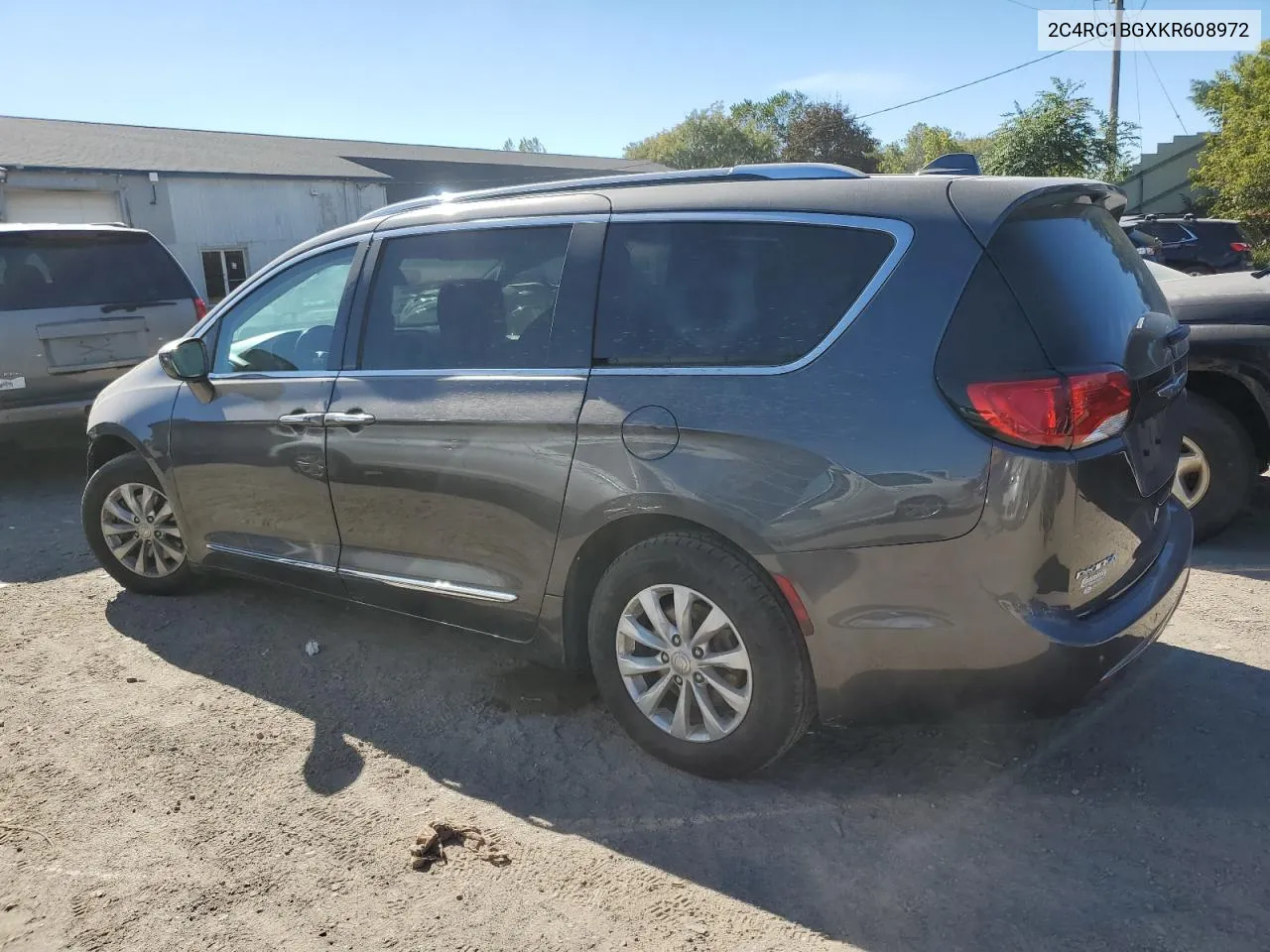 2019 Chrysler Pacifica Touring L VIN: 2C4RC1BGXKR608972 Lot: 74616344