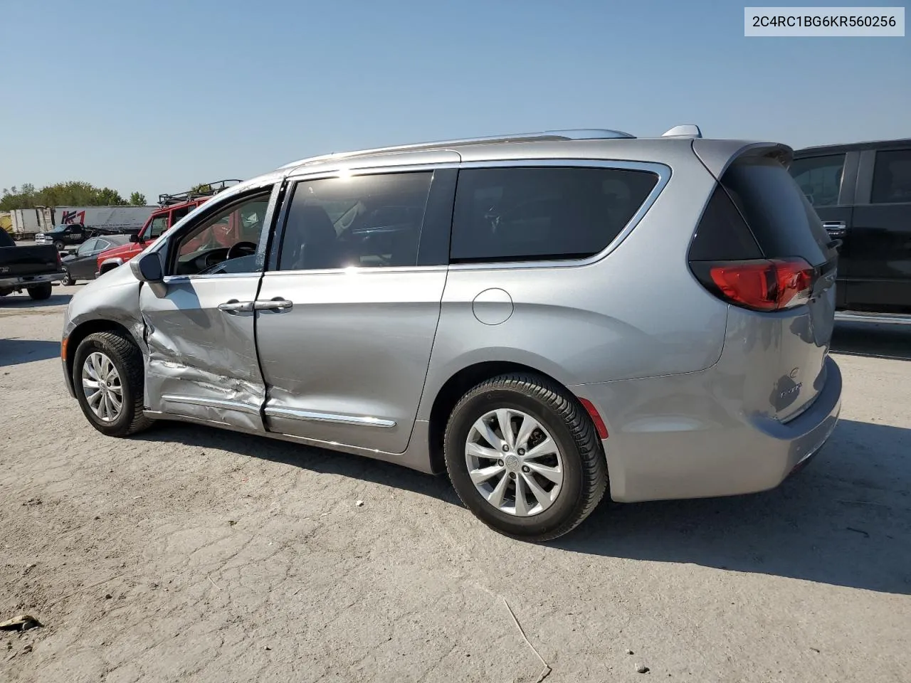 2019 Chrysler Pacifica Touring L VIN: 2C4RC1BG6KR560256 Lot: 75189744