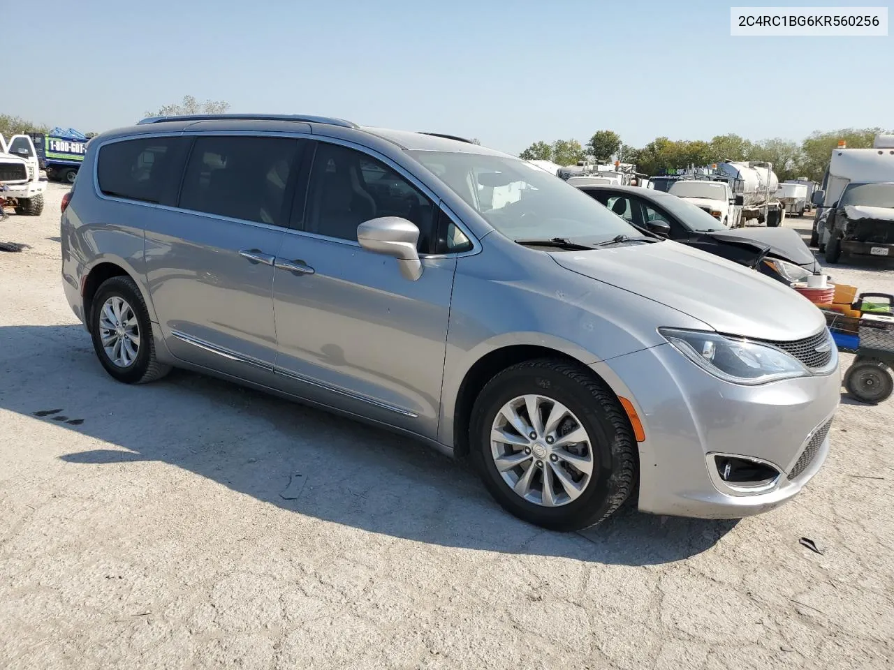 2019 Chrysler Pacifica Touring L VIN: 2C4RC1BG6KR560256 Lot: 75189744