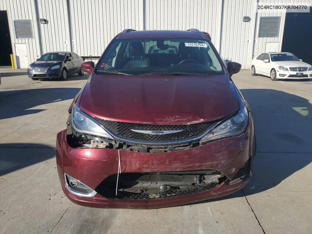 2019 Chrysler Pacifica Touring L VIN: 2C4RC1BG7KR704770 Lot: 75316764