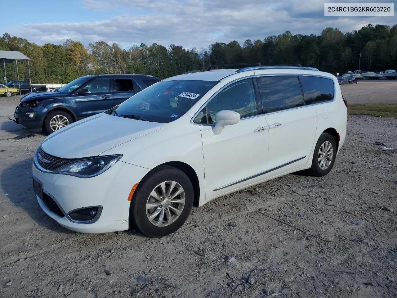 2019 Chrysler Pacifica Touring L VIN: 2C4RC1BG2KR603720 Lot: 76104524