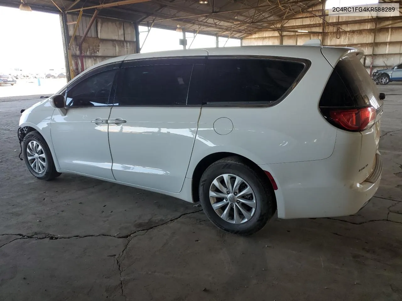 2019 Chrysler Pacifica Touring Plus VIN: 2C4RC1FG4KR588289 Lot: 76663634