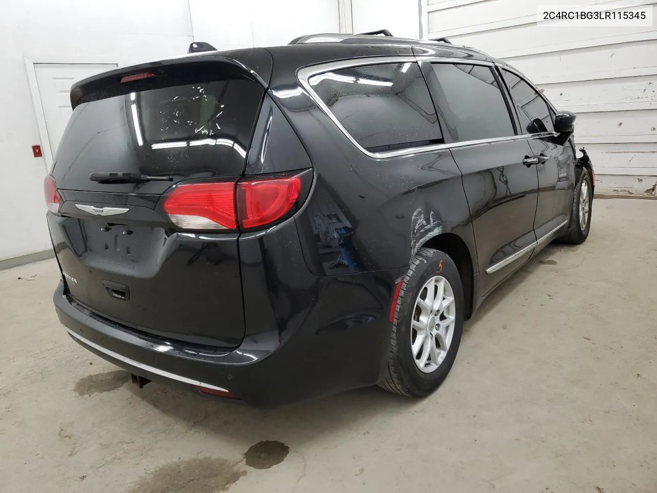 2020 Chrysler Pacifica Touring L VIN: 2C4RC1BG3LR115345 Lot: 61827364