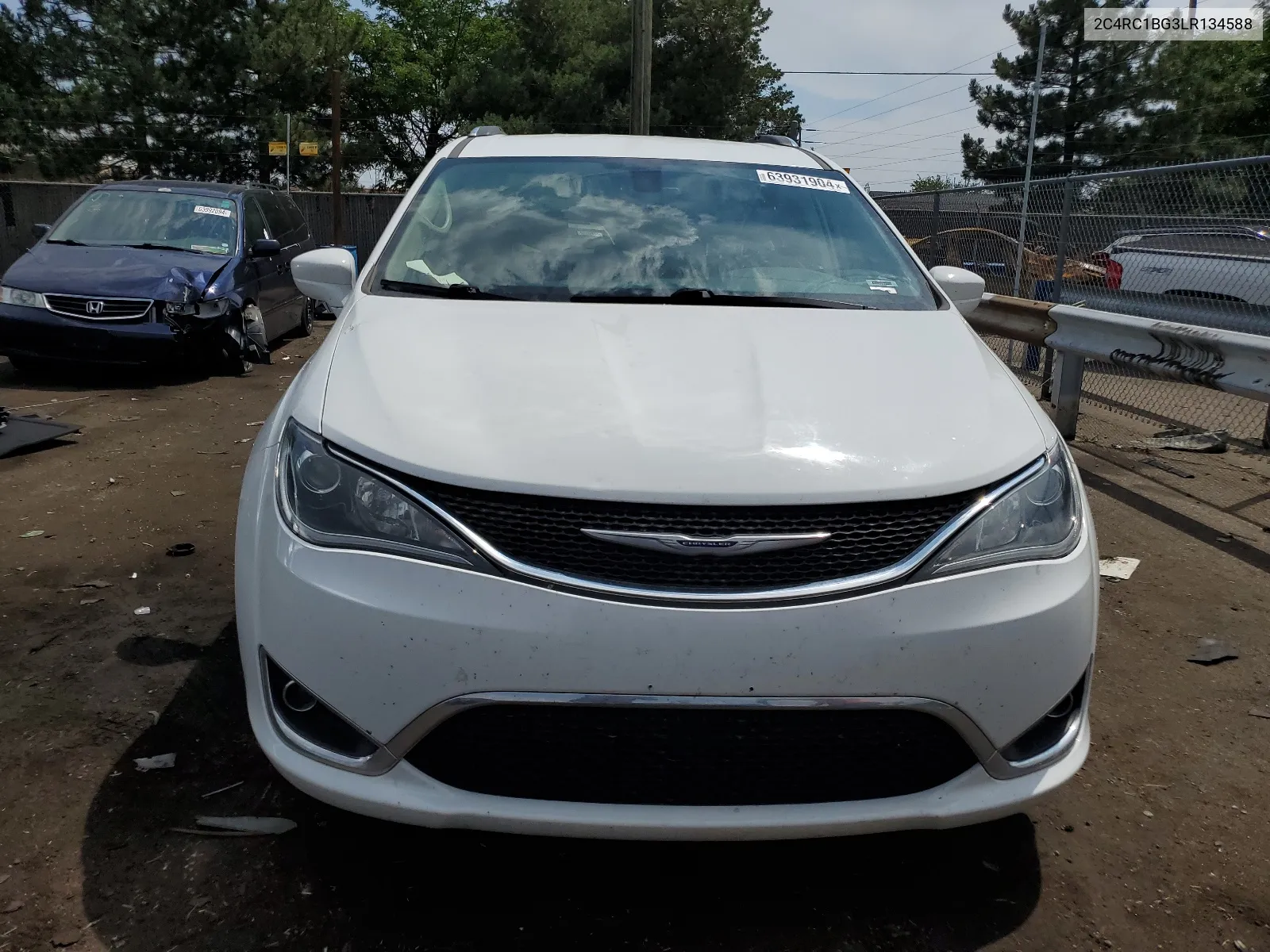 2020 Chrysler Pacifica Touring L VIN: 2C4RC1BG3LR134588 Lot: 63931904