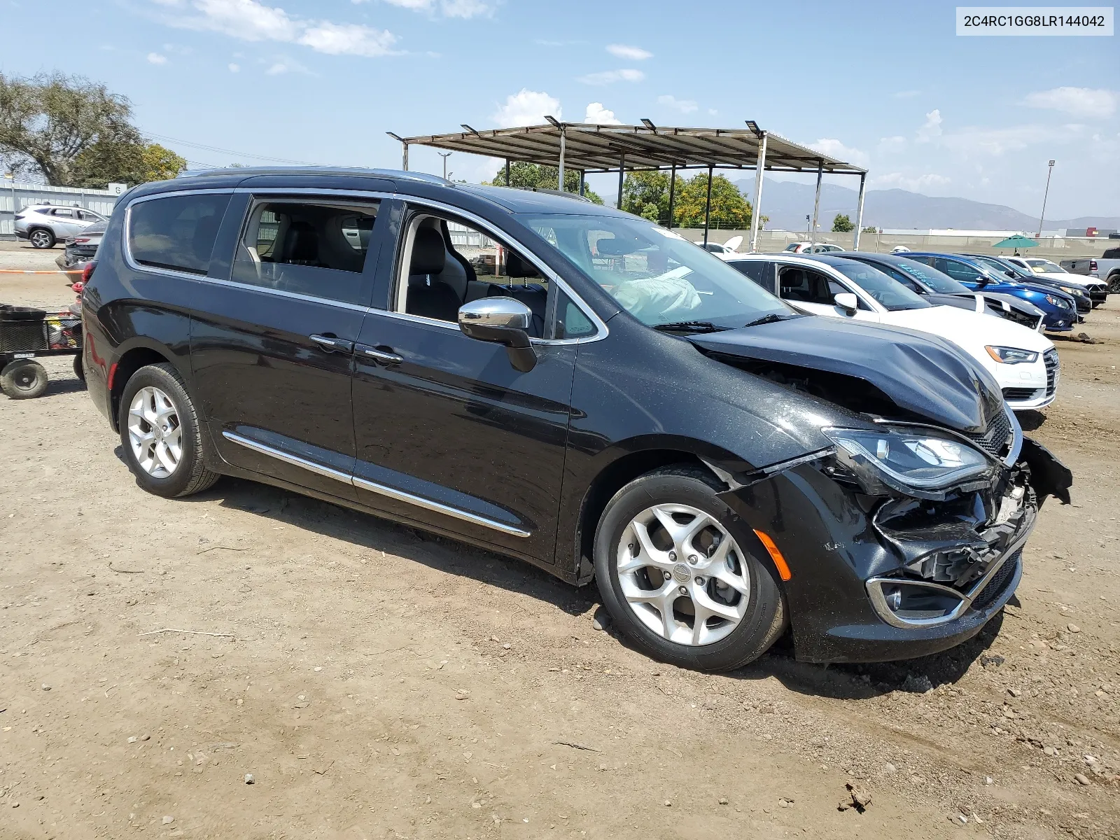 2020 Chrysler Pacifica Limited VIN: 2C4RC1GG8LR144042 Lot: 64116284