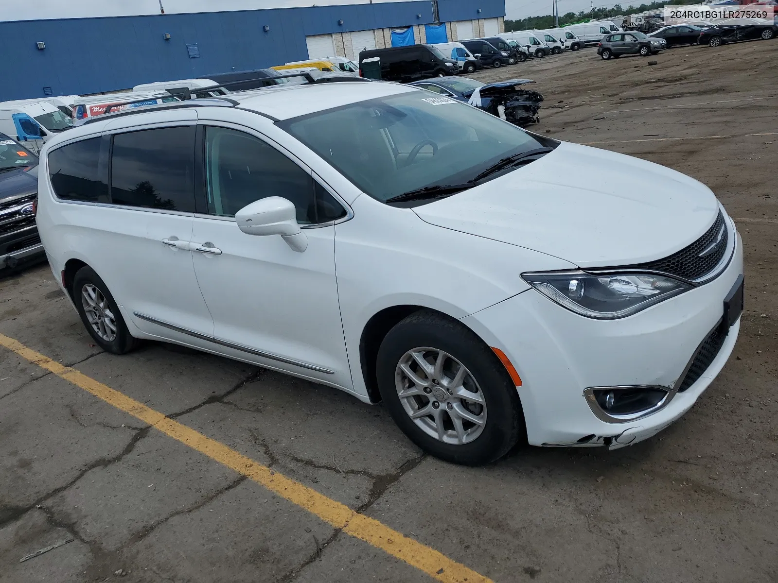 2020 Chrysler Pacifica Touring L VIN: 2C4RC1BG1LR275269 Lot: 64633024