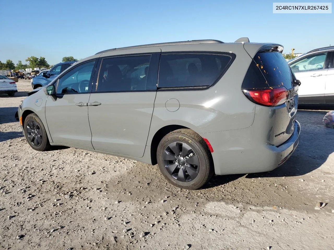 2020 Chrysler Pacifica Hybrid Limited VIN: 2C4RC1N7XLR267425 Lot: 72894544