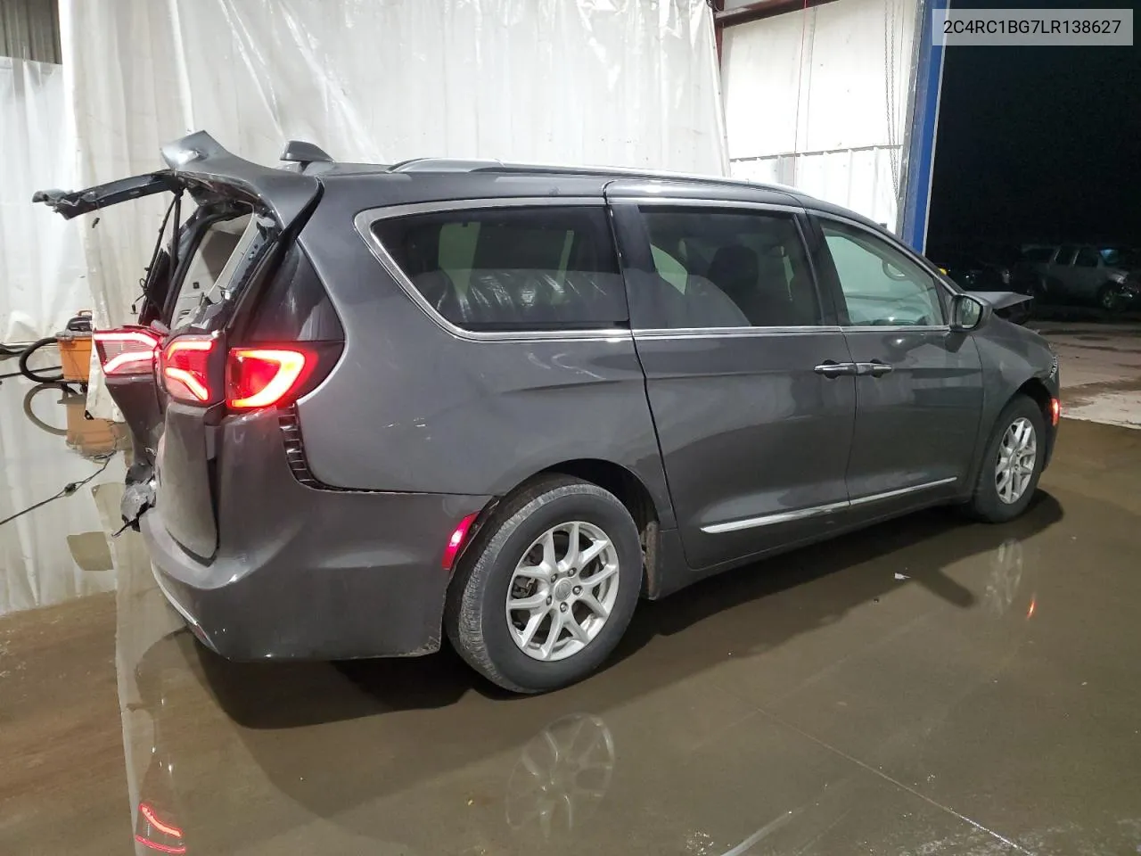 2020 Chrysler Pacifica Touring L VIN: 2C4RC1BG7LR138627 Lot: 79668384