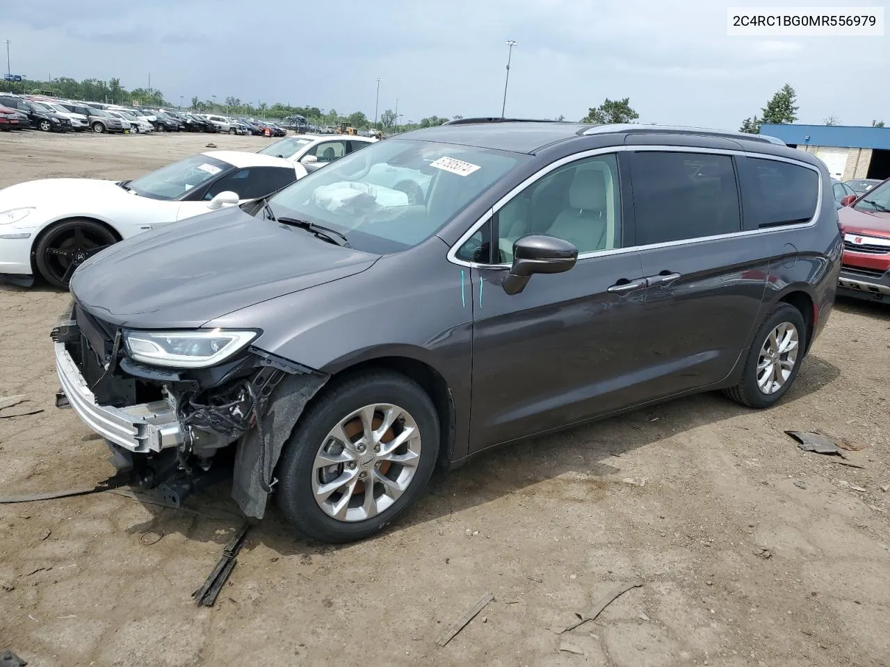 2021 Chrysler Pacifica Touring L VIN: 2C4RC1BG0MR556979 Lot: 57805374