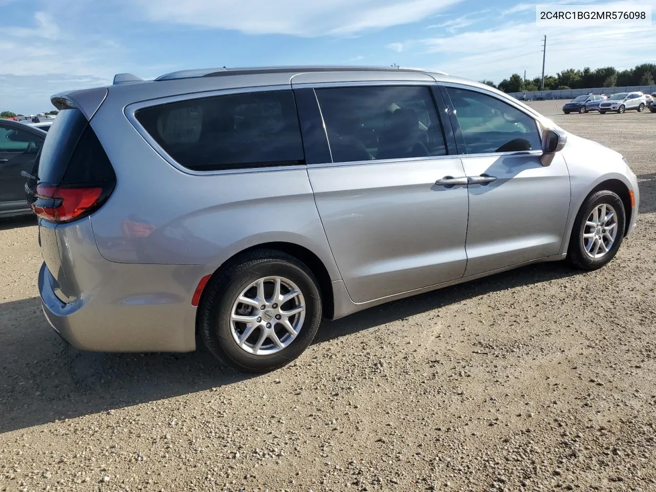 2021 Chrysler Pacifica Touring L VIN: 2C4RC1BG2MR576098 Lot: 73888374