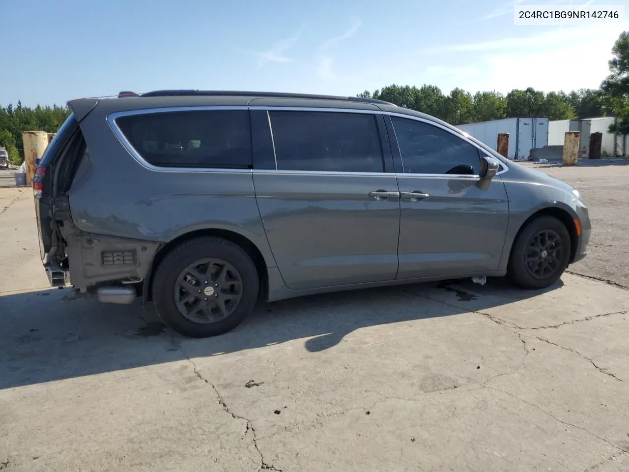 2C4RC1BG9NR142746 2022 Chrysler Pacifica Touring L