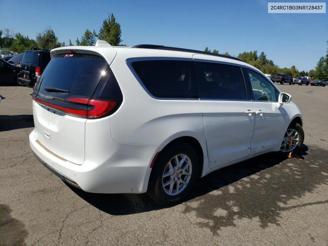 2C4RC1BG3NR128437 2022 Chrysler Pacifica Touring L