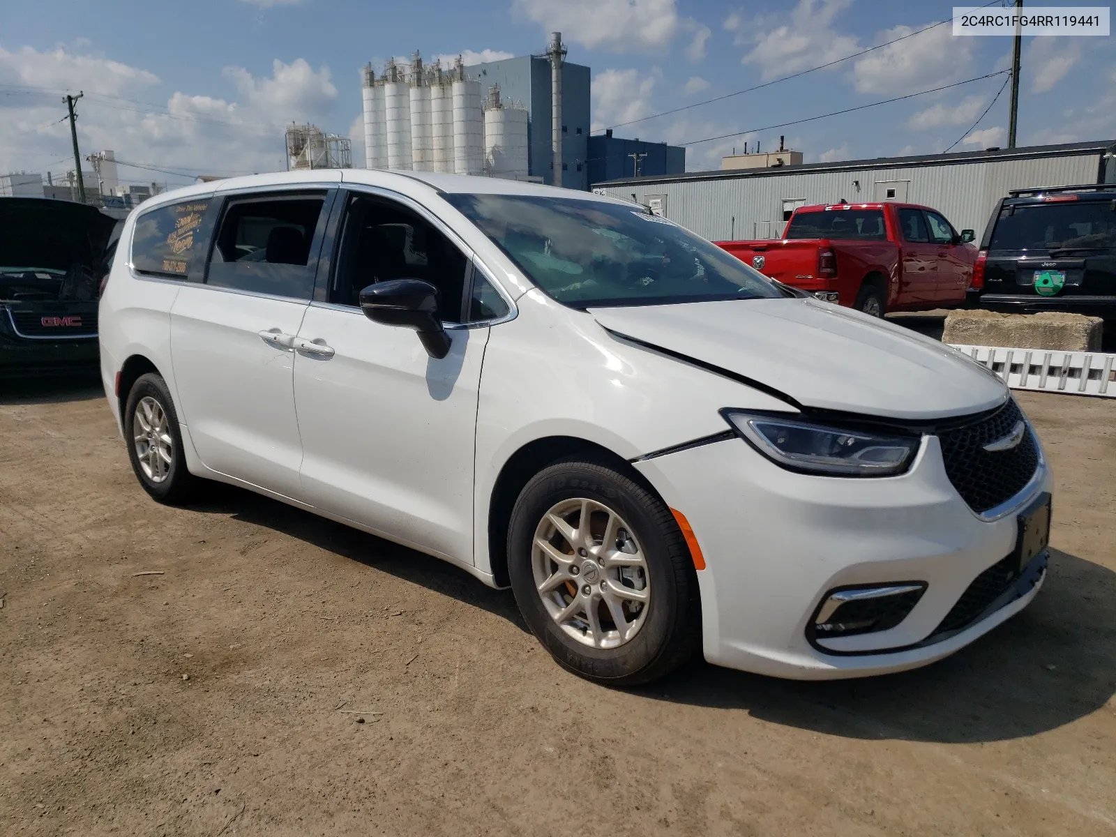 2024 Chrysler Pacifica Touring VIN: 2C4RC1FG4RR119441 Lot: 67823254