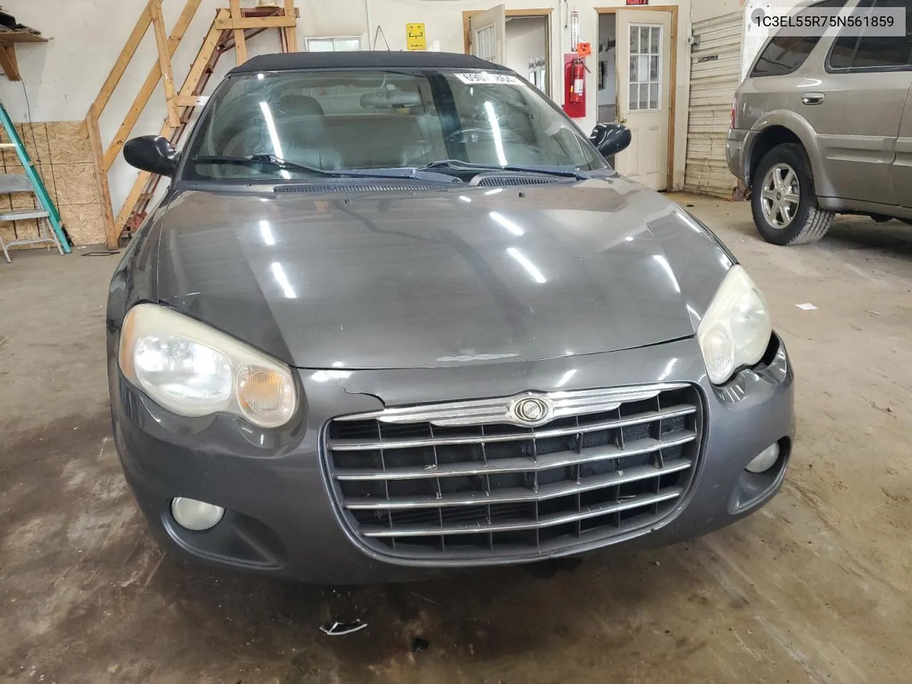 2005 Chrysler Sebring Touring VIN: 1C3EL55R75N561859 Lot: 69076864